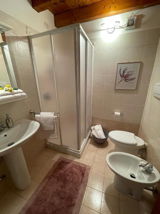 Casa Loredana - Graziosa Casa Vacanze Sul Lago Di Garda Daire Cavalcaselle Dış mekan fotoğraf